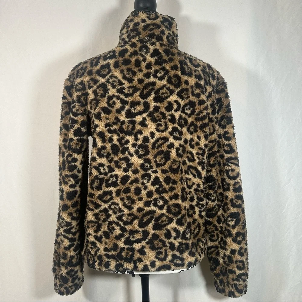 No Boundaries Animal Print Pullover Womens Fleece Sweater XS Cheetah Leopard - Picture 3 of 7